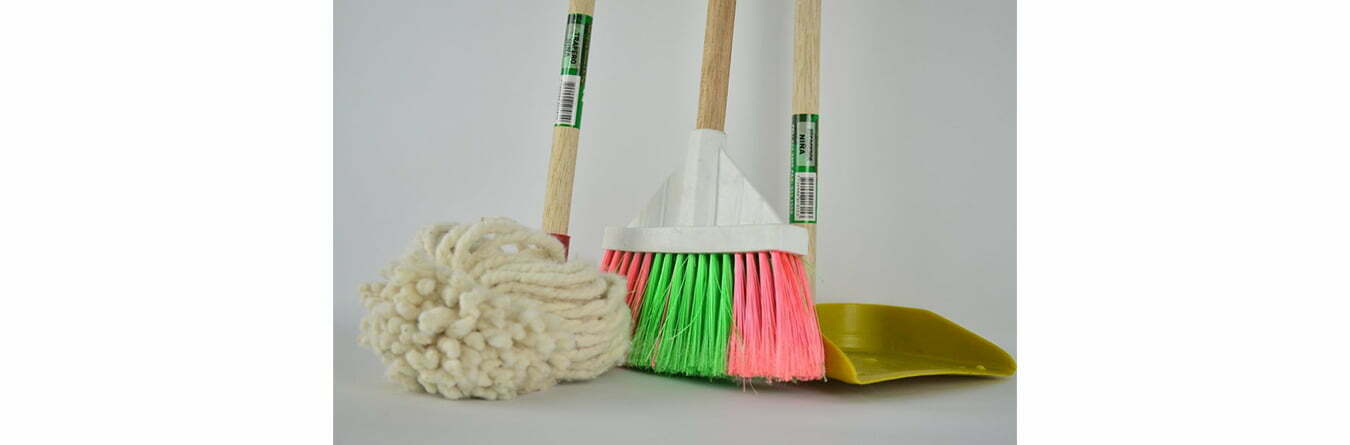 broom mop and dust pan