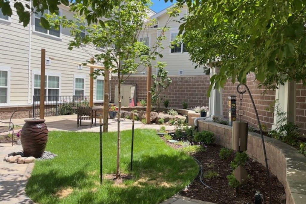 the suites at holly creek garden landscape