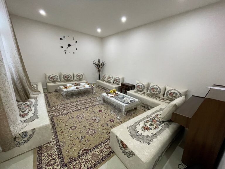 An Algerian welcome parlor