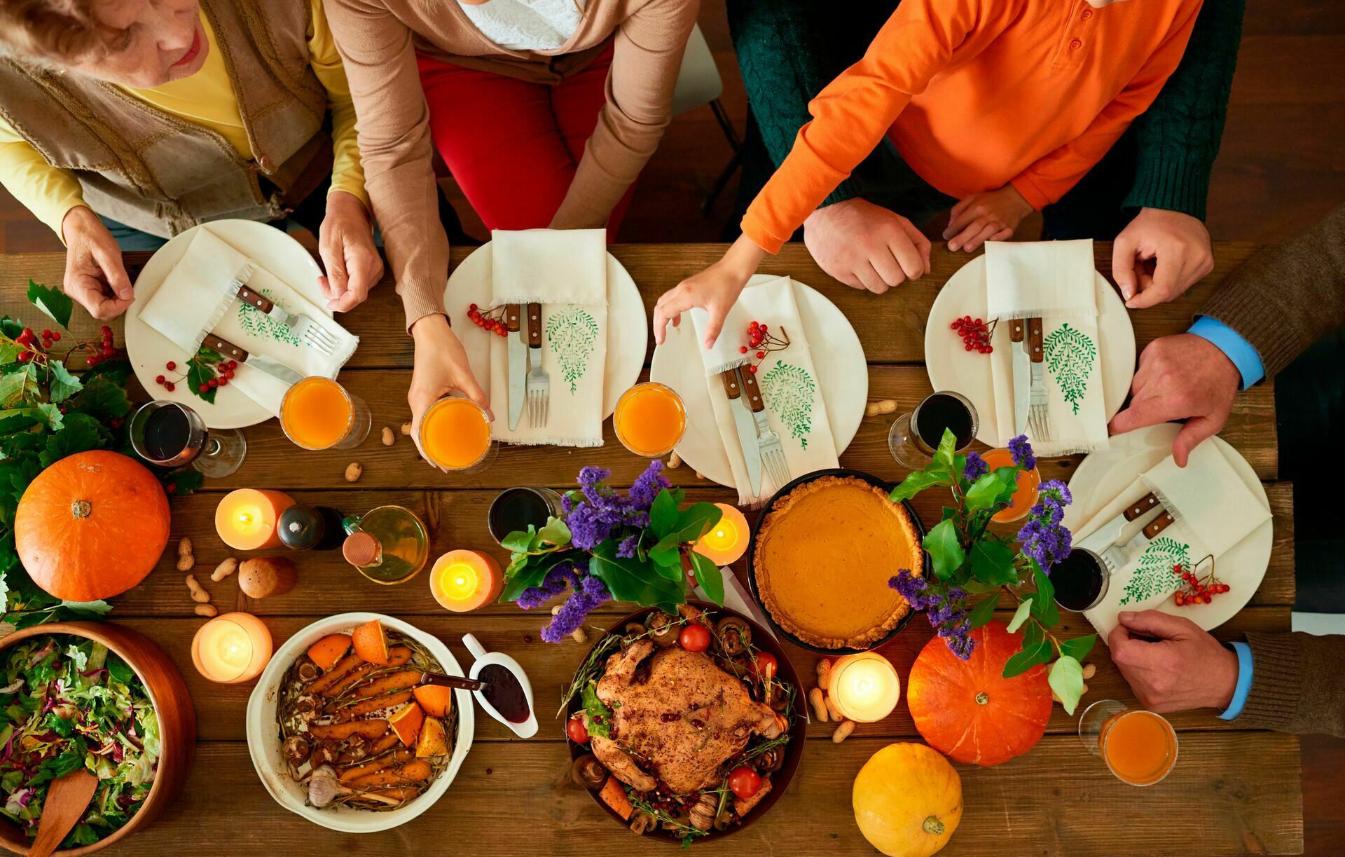 thanksgiving table